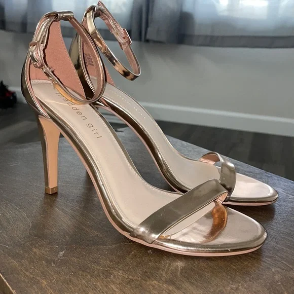 Madden girl discount rose gold heels